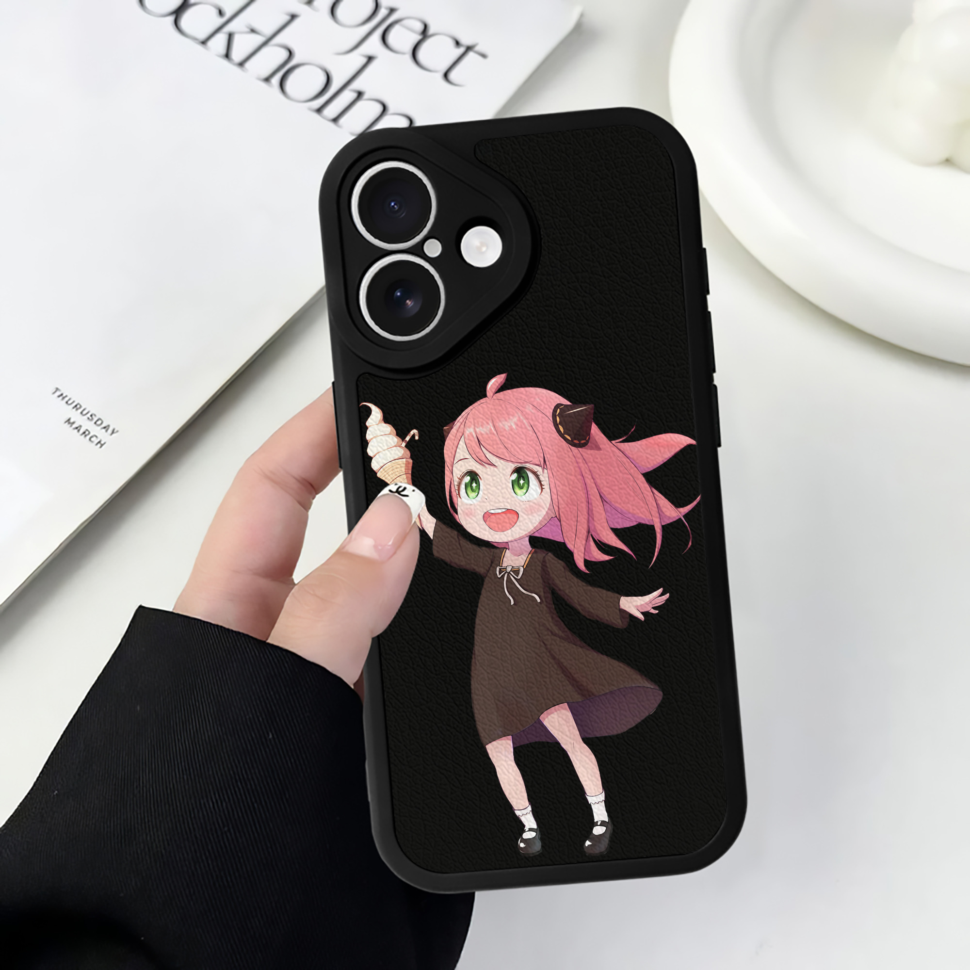 （画像用） SPY×FAMILY间谍家家酒 【iPhone 16シリーズ対応】シリコンスマホケース（レザー調） 材質：シリコン